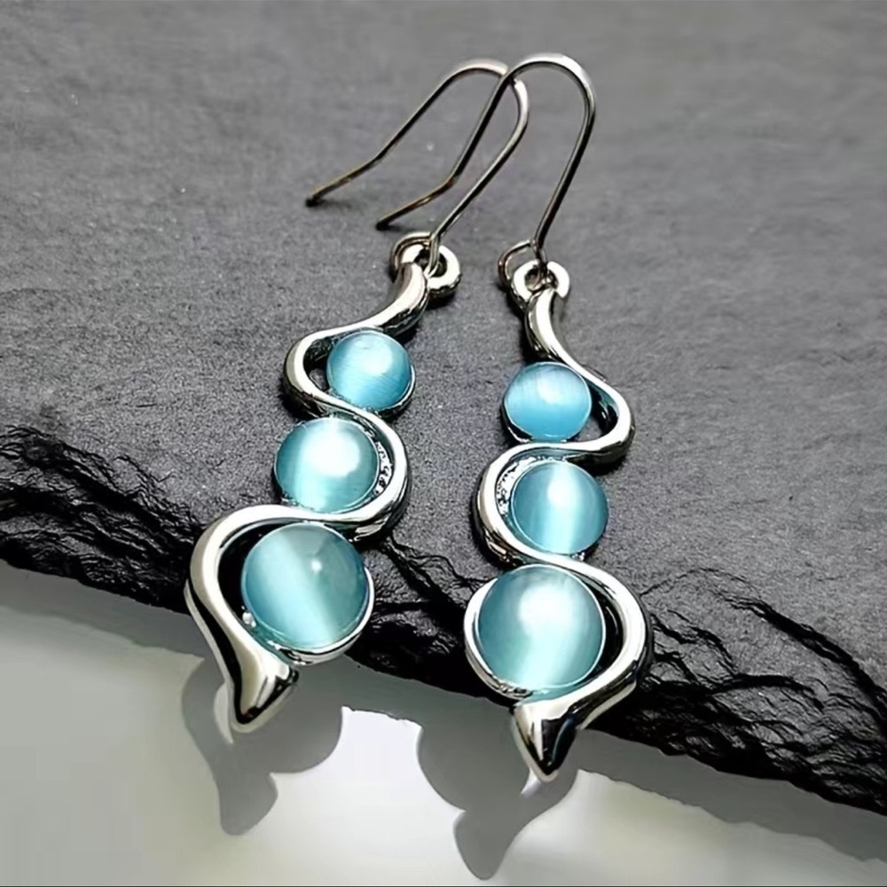 Silver & Blue Cats Eye Gemstone Dangle Drop Earrings NWT - Picture 2 of 5
